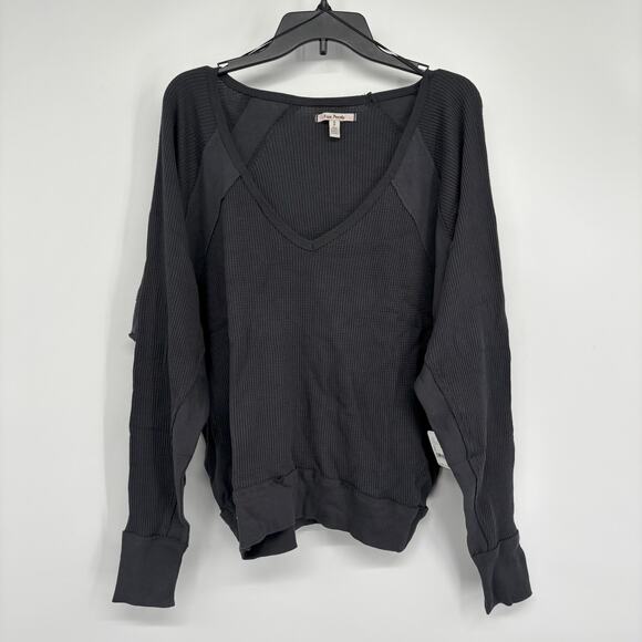 Free People Women's Santa Clara V-Neck Pullover Thermal Top Black Small NWT - Picture 3 of 6